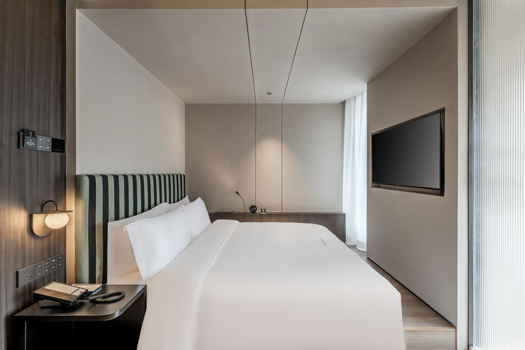 Noa Shanghai- Jing'an Temple Hotel 4*